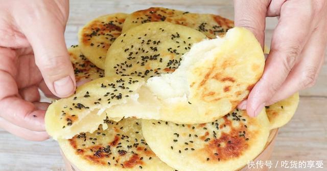 面团|外婆30年的烙饼诀窍,全程详细教你,烙出的饼柔润不发硬,超好吃