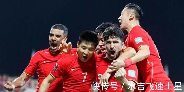 武磊|0-1到0-2!国足轰然倒下,2大耻辱纪录诞生,最快下轮无缘世界杯