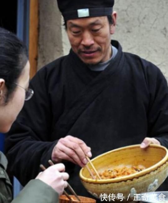 隐士$终南山上的五千隐士，食物短缺吃饭是大问题，咸菜成“神仙菜”