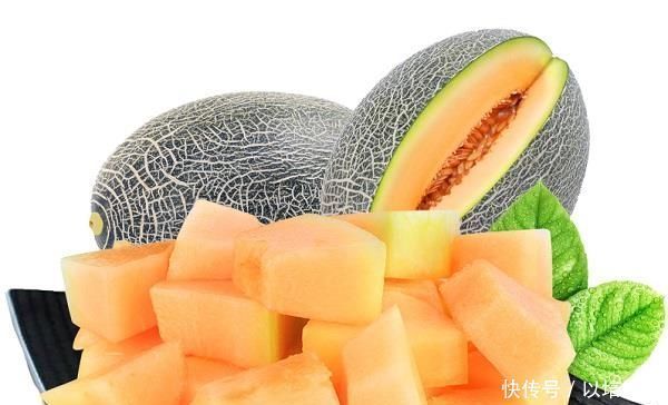 手机看多了对眼睛不利,类胡萝卜素帮你功不可没