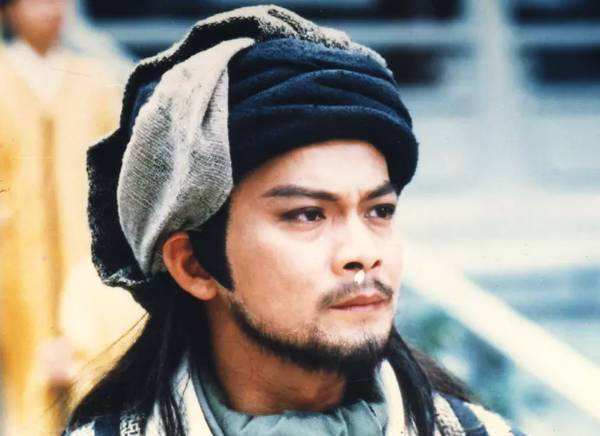 降龙十八掌|乔峰遇上郭靖,谁的降龙十八掌更强?答案说出令人意外