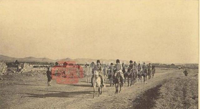 俄军|历史再现！日俄战争俄军旅顺投降日军珍贵影像资料！毛子被教做人