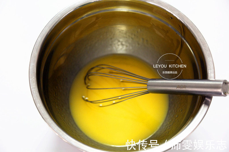 做法|看一眼就会的酥饼做法,一点糖没放,入口即化,比买的好吃许多