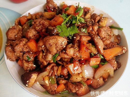 去饭店总要吃的几道菜,开胃解馋,在家做更实惠也更健康!