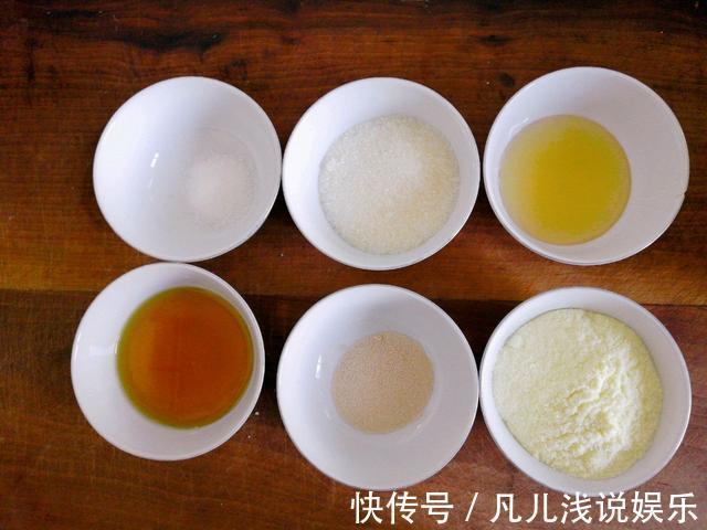 蜂蜜|想吃麻花不用买,自己在家也能做,外酥里软,满满的儿时味道