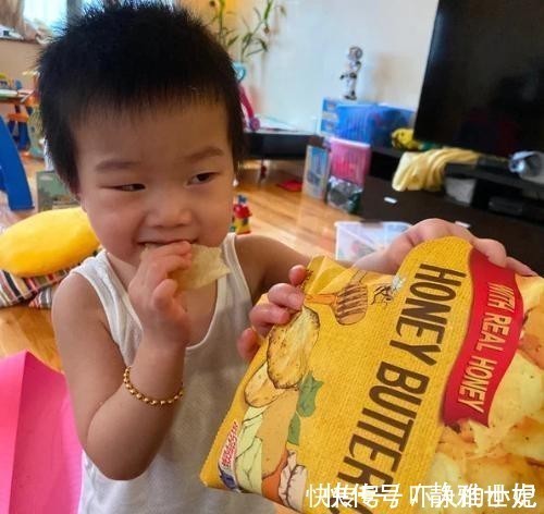 小儿积食|被儿科医生“拉黑”的2食物,比零食难消化,积食伤脾,影响发育