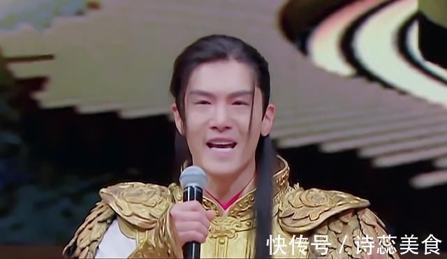 锦觅|新版《香蜜》糊得“外焦里嫩”,旭凤土里土气,锦觅蛇精脸很抢镜