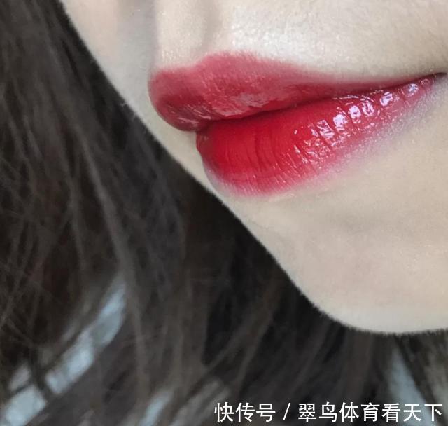 上唇|这些爆款口红求求你们不要买！真心不好用~