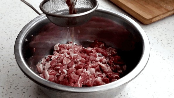 新疆|家庭版“烤包子”,不用发面,皮脆馅香,保证你吃一次就念念不忘