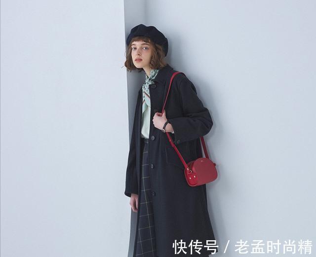 波点裙|时尚女人很少穿紧身裤,换成这四款半身裙,优雅又显瘦