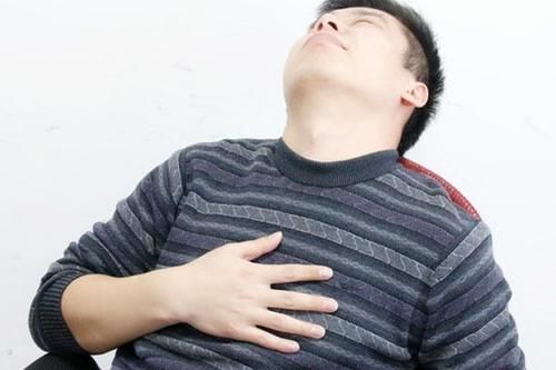 经常性抽烟，身体上有两个“凸起”要注意，一个都不占肺算健康