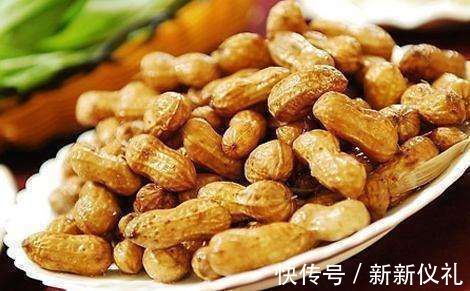 半个月|提个醒,每天坚持空腹吃5颗花生,半个月下来,好处不请自来