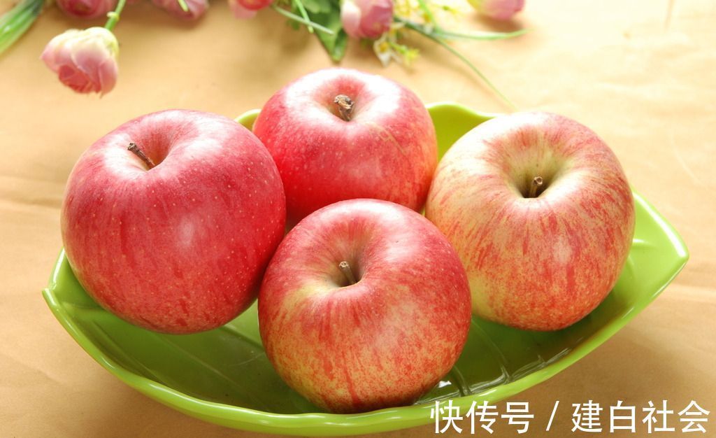 雪莲果|糖尿病人要戒掉水果吗医生4种低糖水果可适当吃,对身体有益