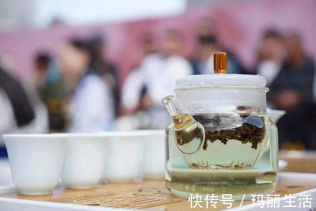 煮白茶,要用开水煮茶好还是用冷水煮茶比较好