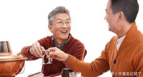 超市中三种“尴尬”白酒,明明好喝又便宜,却无人问津,无解