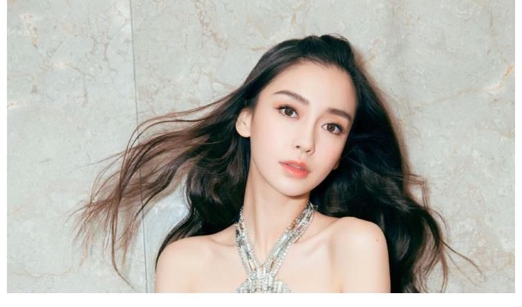 惡意剪輯|跑男互毆事件發(fā)酵，baby發(fā)文疑退出跑男，欄目組表示無所謂