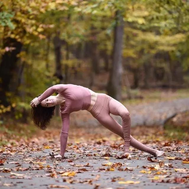 屈臂|真正融入心灵的瑜伽,亲近自然,释放压力,放飞身心发掘真正快乐