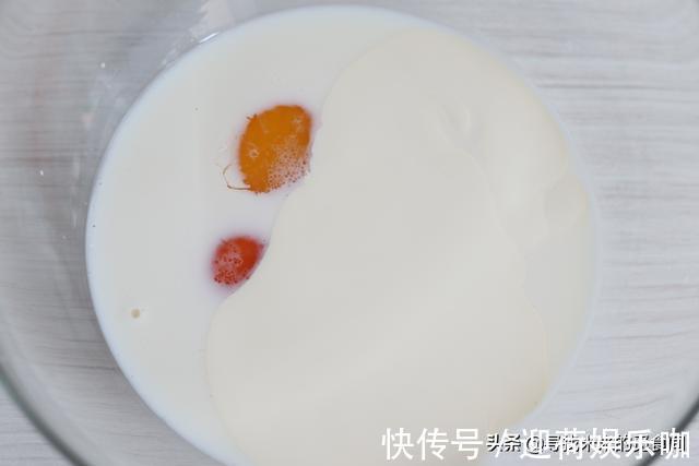 闺蜜花|闺蜜花10元买一个网红蛋挞，太贵了，我用15元烤出一盘，很实惠