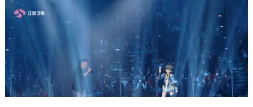 跨年晚會(huì)|虛擬無(wú)界 技術(shù)未來(lái) 中國(guó)虛擬歌手洛天依閃耀《2060》綜藝舞臺(tái)