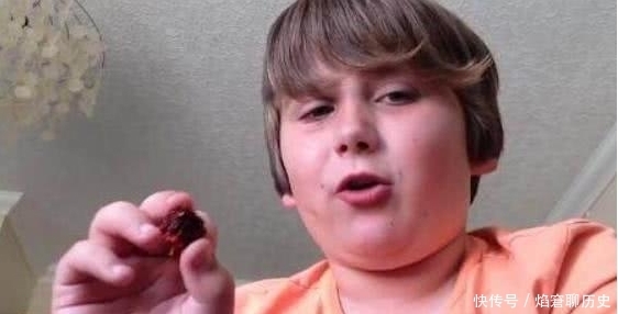 射箭|吉尼斯世界之最:第二项由9岁男孩挑战,用脚射箭是什么样子?