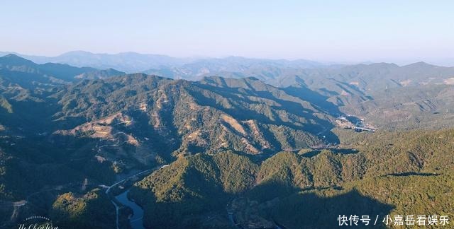 福建生态小镇，山连着山，水连着水，藏着一片世外桃源的茶山