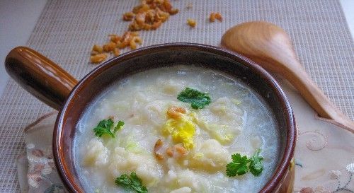 开工后,早餐就爱一碗疙瘩汤,不管贵贱都要吃,荠菜味的特鲜