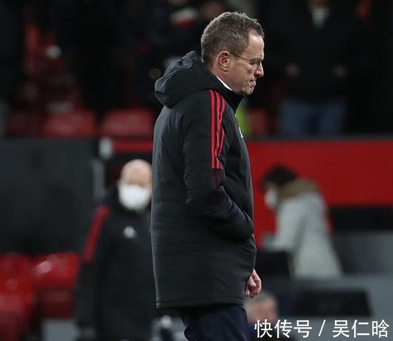 朗尼克|C罗人丢大了!全场14次丢失球权+0次过人,2次跑动是仅有“亮点”