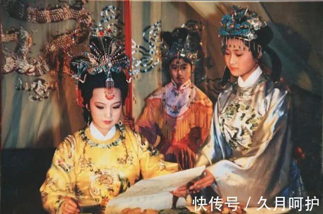龄官#红楼梦：元春省亲，林黛玉为何对她毫不在意？
