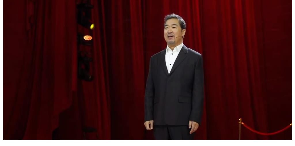 老中青|央视百年礼赞晚会：王一博张艺兴传播正能量，那英刘德华再唱《东方之珠》引回忆杀