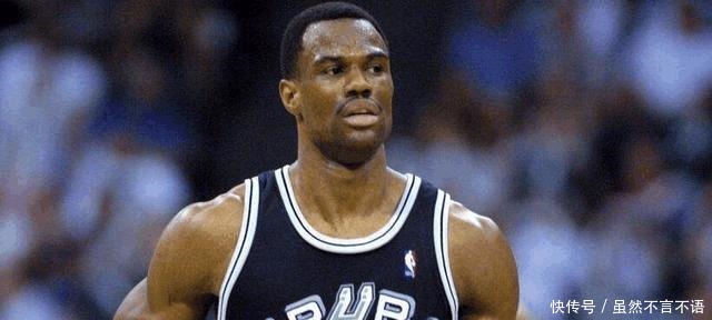 橄榄球|全美九大最强壮球员, 每一个都拥有完美而结实的身体!