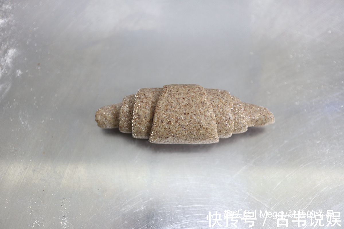 黄油|100全麦吐司和盐卷,清肠刮油升糖慢,中老年人早餐最爱