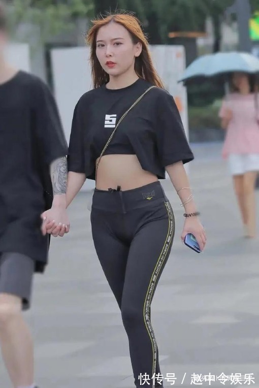 打底裤 低调美丽的打底裤美女,修饰出完美身材,彰显自然美!