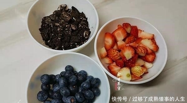 这甜点外卖一份30元,自己在家轻松做,软糯香甜,馅料也丰富