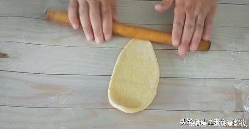 教你面包最简单的做法,不用烤箱不用蒸,暄软拉丝,再也不用买了