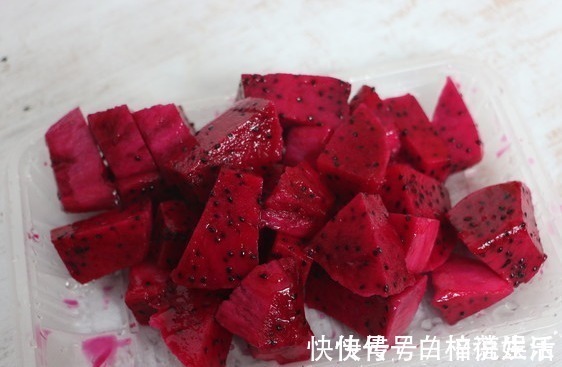 妊娠糖尿病|女性在怀孕期，有3种糖分高的水果尽量少吃，可能会损伤胎儿发育