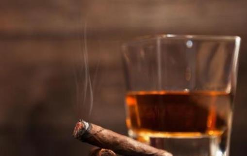 坏习惯|男性刮胡子会影响寿命?几个坏习惯趁早改掉,长寿更“青睐”你!