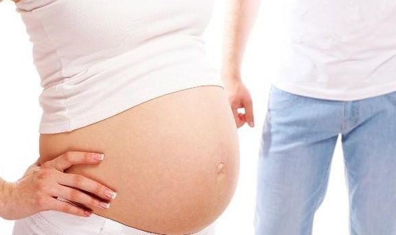 宝妈|孕期肚子“一跳一跳”是怎么回事？或许好多宝妈误认为是胎动