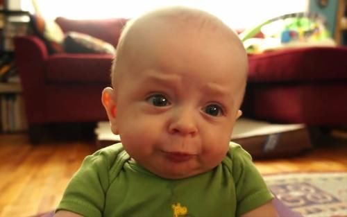 新手父母|新生宝宝若有这三个表现,新手父母可别大意,宝宝没准“生病”了