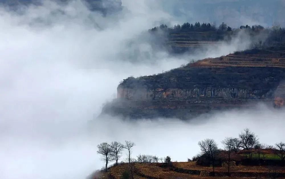 峡谷就像|太行大峡谷的冬日美景，五彩斑斓，惊喜不断！