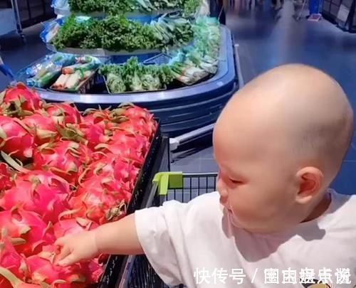 猪猪侠|妈妈带娃逛超市,宝宝乱摸乱抓闲不住,妈妈“无情”应对教宝宝做人