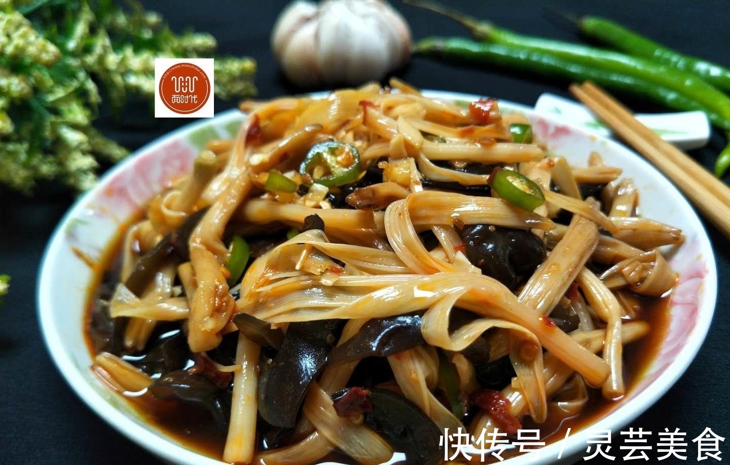 黄花菜|女人不要错过这菜，甩肉吸脂瘦肚子，吃着吃着就瘦了，关键还便宜