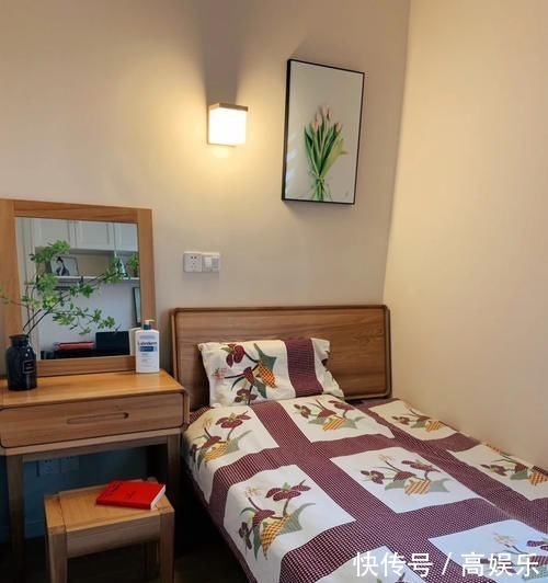 主卧|爆改50平米小户型,两居变三居,每一寸空间都利用到极致,厉害