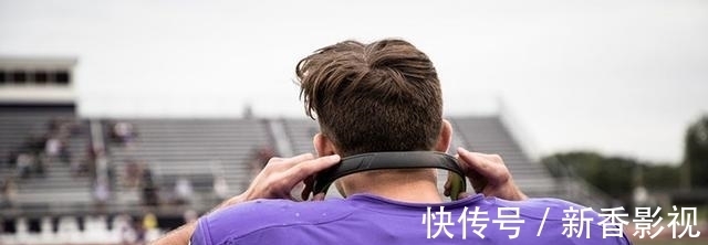 模拟比赛|VR模拟比赛环境助力训练，Q-Collar缓解冲击保护大脑｜iSports