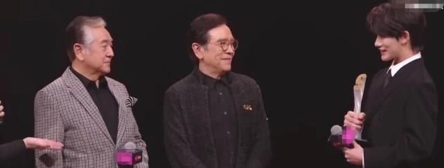 丁程鑫|演員請就位胡杏兒奪冠,丁程鑫被4個(gè)制片人邀戲,誰才是大贏家?