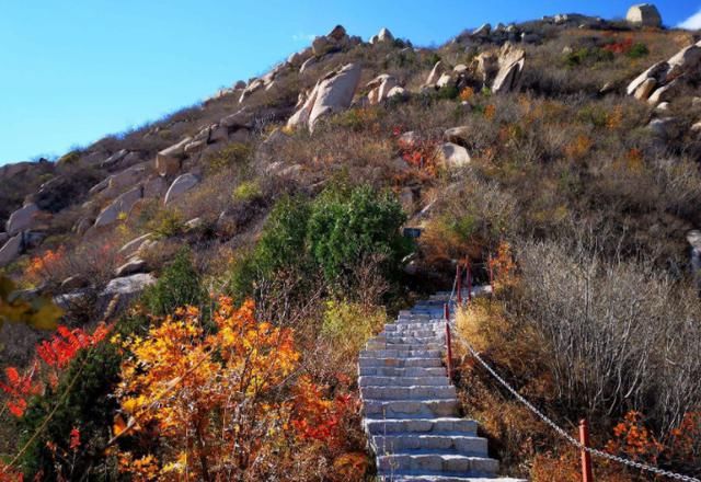 北京“灵魂”景区，被誉为“京西小黄山”，距天安门33公里门票25