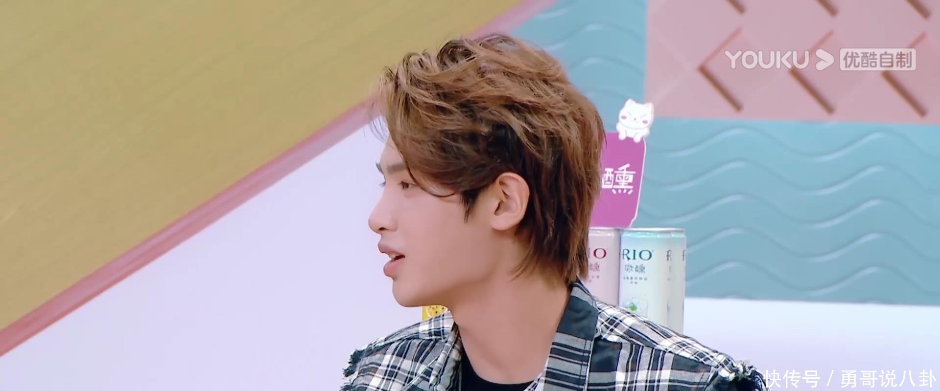 乐华旗下艺人都是如此高强度工作18岁的黄明昊直言,想“逃跑”