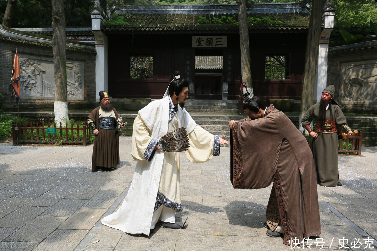 关羽|老罗三国演义：拔高关羽，拉低刘备，夸大张飞