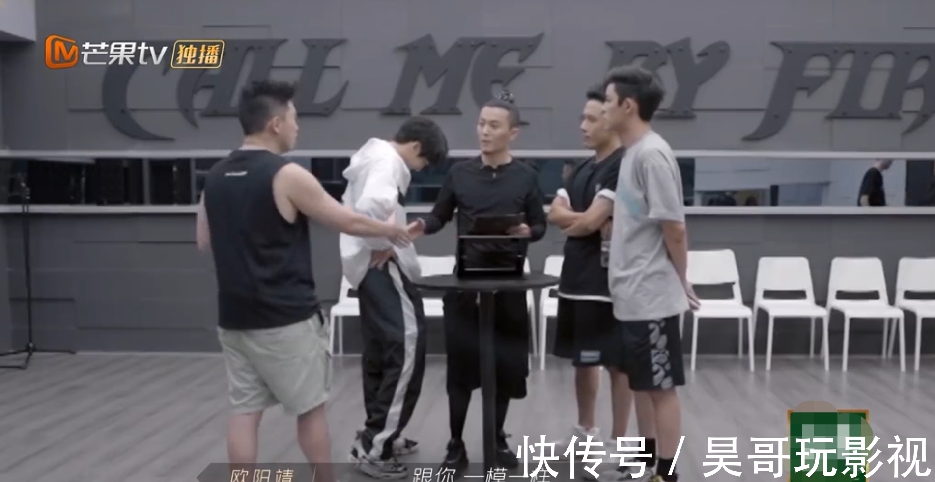 劉端端|歐陽(yáng)靖陳輝被淘汰,獒犬麥亨利晉級(jí)引爭(zhēng)議,被網(wǎng)友嘲諷吃相難看