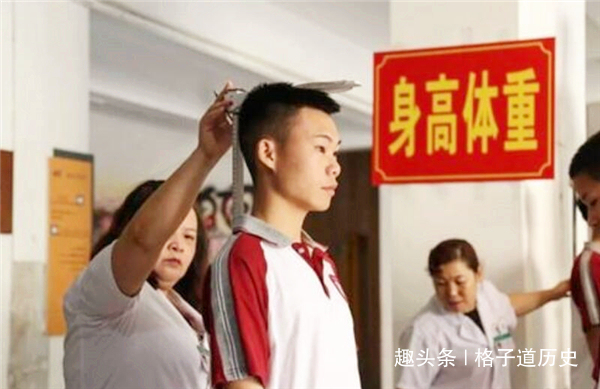 李亚诺|当年那个花费16万,断骨增高7.2厘米的男生李亚诺,如今怎样了