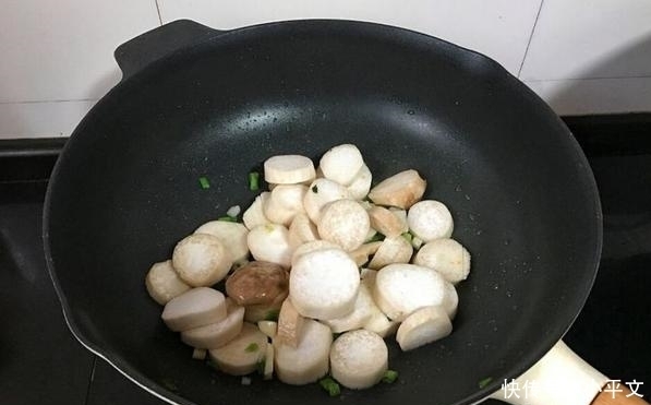 教用杏鲍菇做出鲍鱼既视感,口感外观像真鲍鱼,鲜嫩又肥美